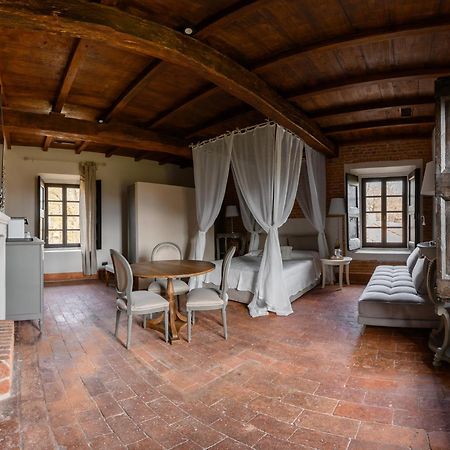 Castello Di Piovera Exterior photo